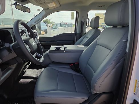 New 2026 Ford F350 XL w/ XL Chrome Package AWD/4WD image 18