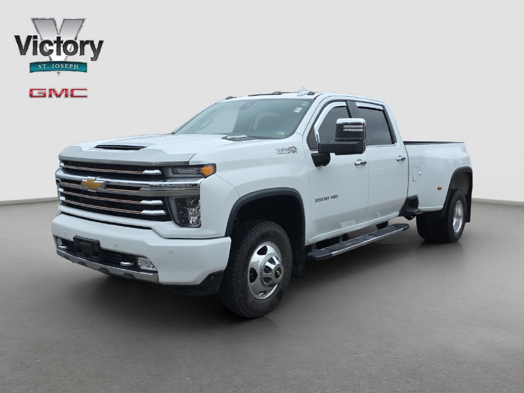 Used 2020 Chevrolet Silverado 3500 High Country w/ Snow Plow Prep/Camper Package AWD/4WD image 3