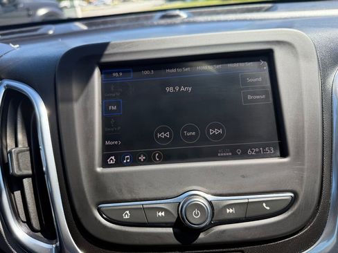 Used 2021 Chevrolet Equinox LS FWD image 17