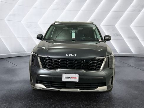 Used 2024 Kia Sorento S AWD/4WD image 2