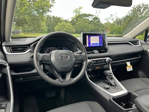 Used 2024 Toyota RAV4 XLE w/ Convenience Package AWD/4WD image 13