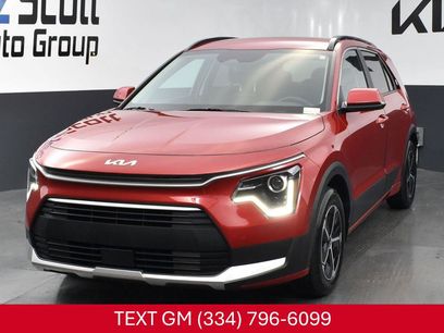 Used 2025 Kia Niro EX