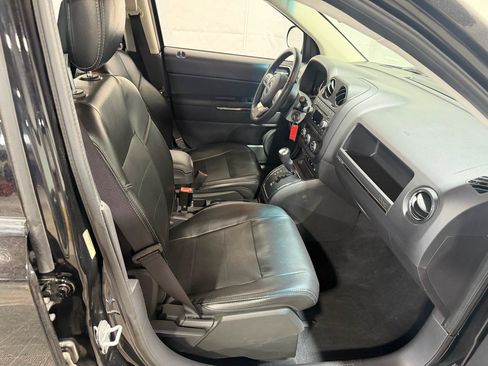 Used 2012 Jeep Compass Limited w/ Sun/Sound Group AWD/4WD image 12