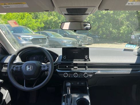 Used 2023 Honda Civic LX image 31