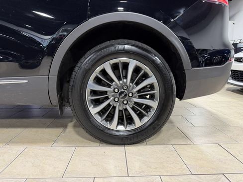 Used 2023 Lincoln Nautilus AWD w/ Premium Package image 36