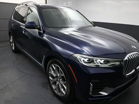 Used 2022 BMW X7 xDrive40i w/ Premium Package AWD/4WD image 3