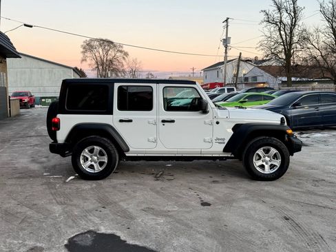 Used 2021 Jeep Wrangler Unlimited Sport image 13