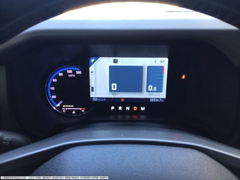 Used 2023 Ford Bronco Wildtrak image 7