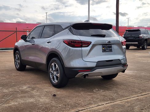 Certified 2024 Chevrolet Blazer LT w/ Driver Confidence Package image 8