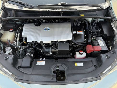 Used 2016 Toyota Prius Four w/ Advanced Technology Package FWD image 29