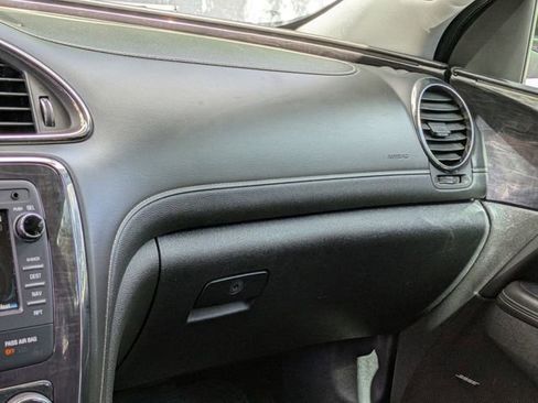 Used 2016 Buick Enclave Premium image 17