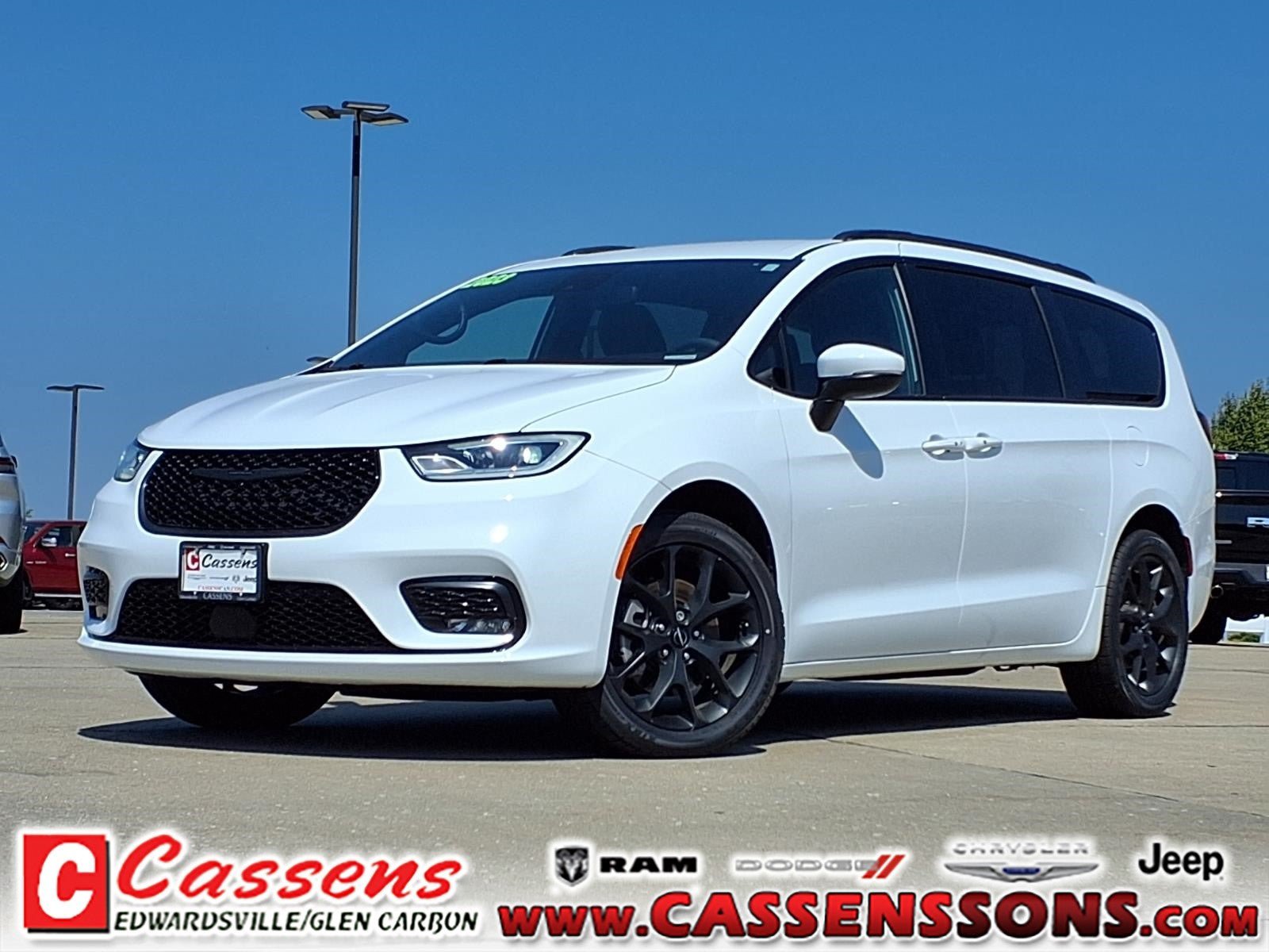 Certified 2023 Chrysler Pacifica Touring-L w/ S Appearance Package AWD/4WD image 1