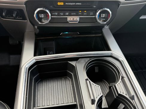 Used 2022 Ford F250 Lariat AWD/4WD image 17