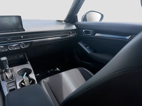 Certified 2025 Honda Civic Sport image 21