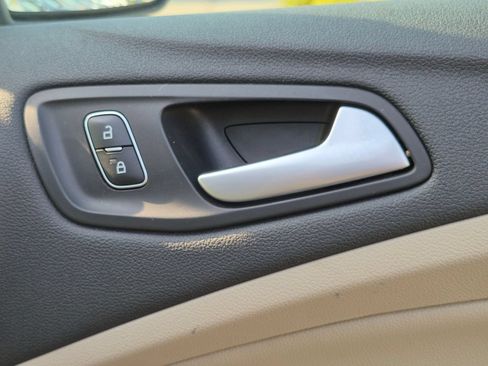 Used 2018 Ford Escape SE AWD/4WD image 34