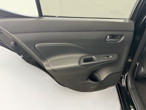 Used 2025 Nissan Versa SV FWD image 26