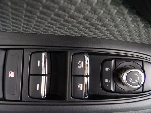 Used 2023 Subaru Forester Sport image 12