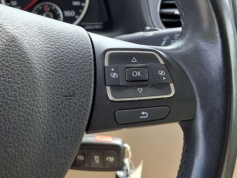 Used 2013 Volkswagen Tiguan SE FWD image 20