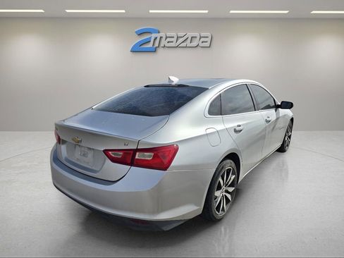Used 2017 Chevrolet Malibu LT w/ Leather Package image 5