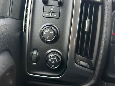 Used 2016 Chevrolet Silverado 1500 LT w/ All Star Edition image 27