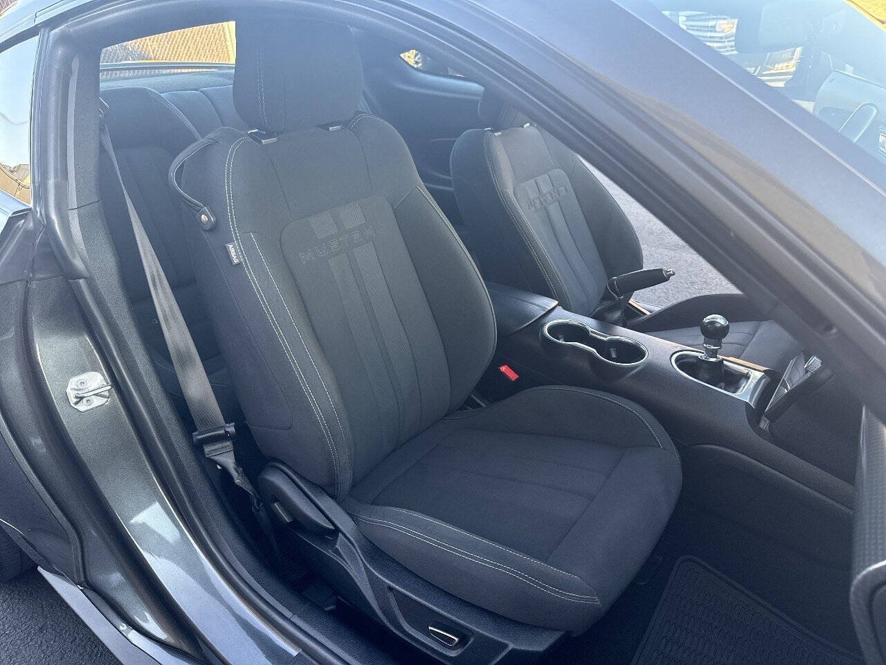 Used 2019 Ford Mustang GT w/ GT Performance Package RWD image 32