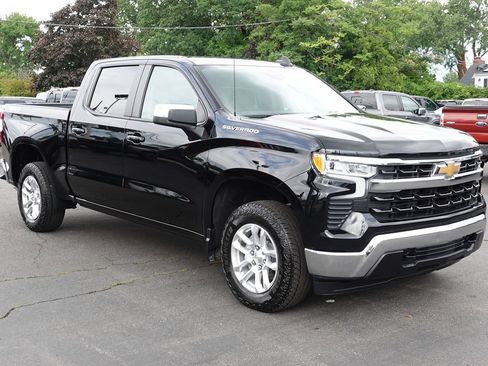 Used 2024 Chevrolet Silverado 1500 LT AWD/4WD image 4