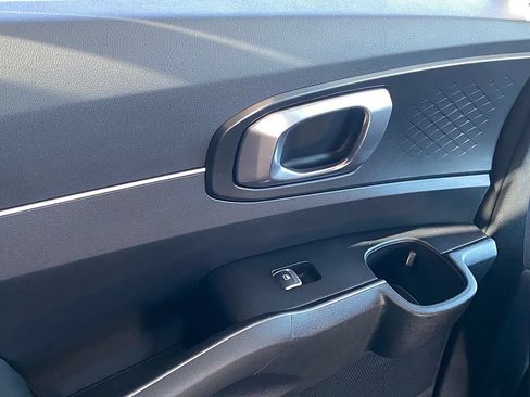 New 2026 Kia Sorento LX FWD image 23