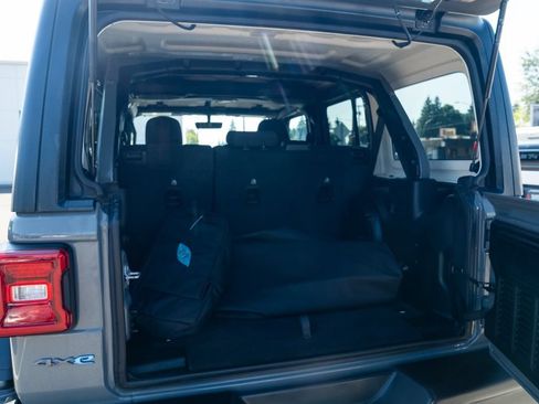 Used 2023 Jeep Wrangler Unlimited Rubicon 4xe w/ Steel Bumper Group AWD/4WD image 8
