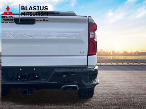 Used 2022 Chevrolet Silverado 1500 LT Trail Boss w/ Bed Protection Package image 28