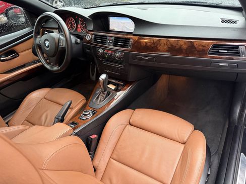 Used 2013 BMW 335i Convertible image 5