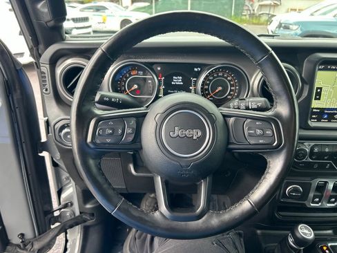 Used 2023 Jeep Wrangler Sport AWD/4WD image 15