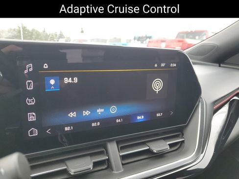 Used 2025 Chevrolet Trax RS w/ Driver Confidence Package image 14