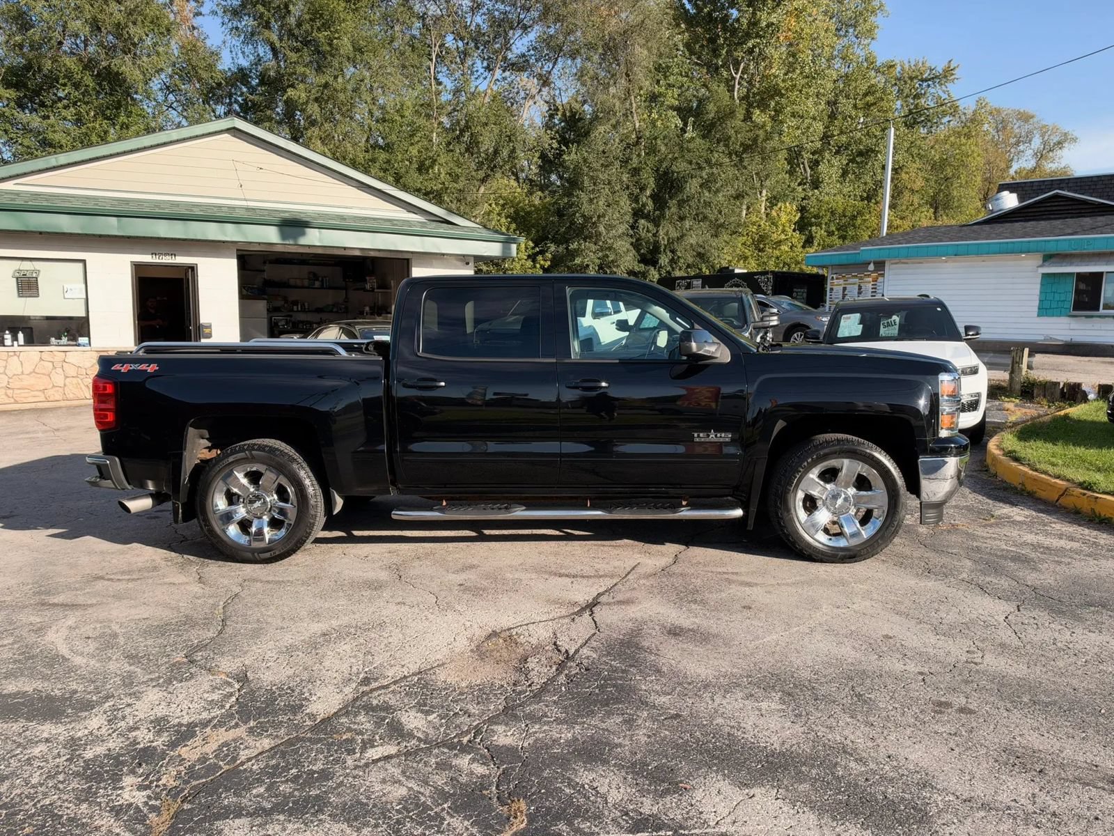 Used 2015 Chevrolet Silverado 1500 LT w/ Texas Edition, 1LT Trim AWD/4WD image 6