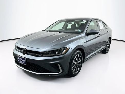 Certified 2025 Volkswagen Jetta S FWD image 4