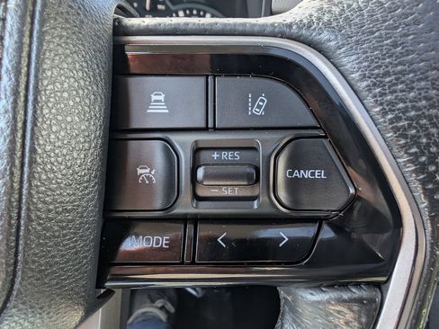 Used 2023 Toyota Tundra Limited AWD/4WD image 31