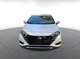 Used 2025 Nissan Versa SV video 2