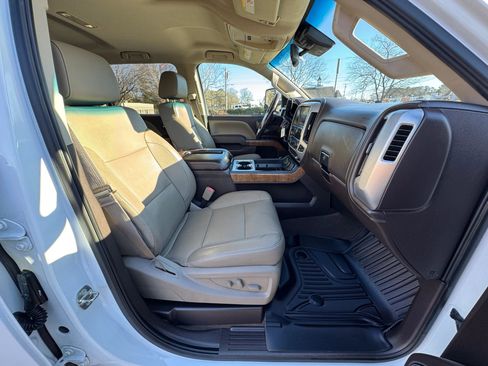 Used 2015 GMC Sierra 2500 SLT w/ Duramax Plus Package image 22