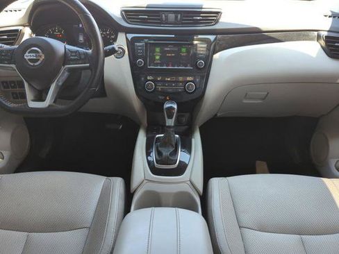 Certified 2021 Nissan Rogue Sport SL w/ Premium Package FWD image 22