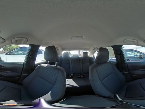 Used 2025 Toyota Corolla LE FWD image 35