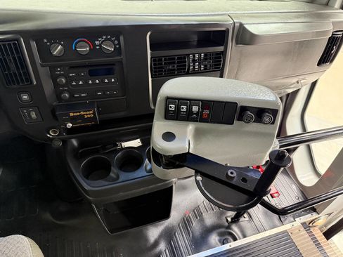 Used 2004 Chevrolet Express 3500 w/ School Bus Package RWD image 48