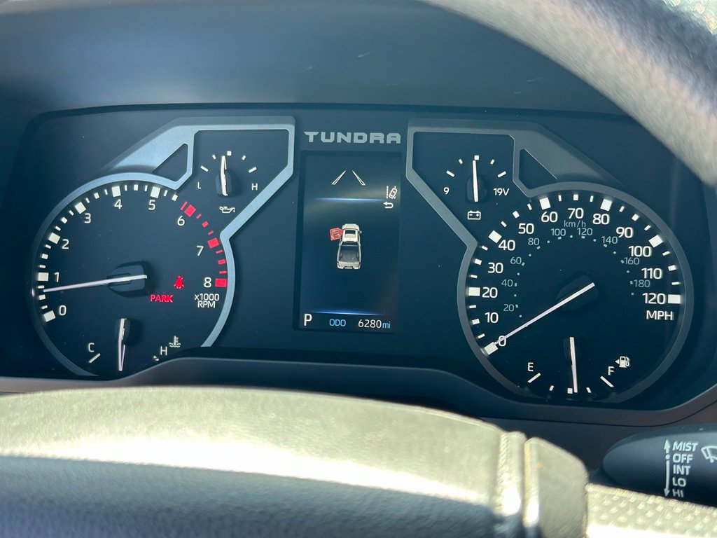 Used 2025 Toyota Tundra SR w/ SR Tow Package AWD/4WD image 28