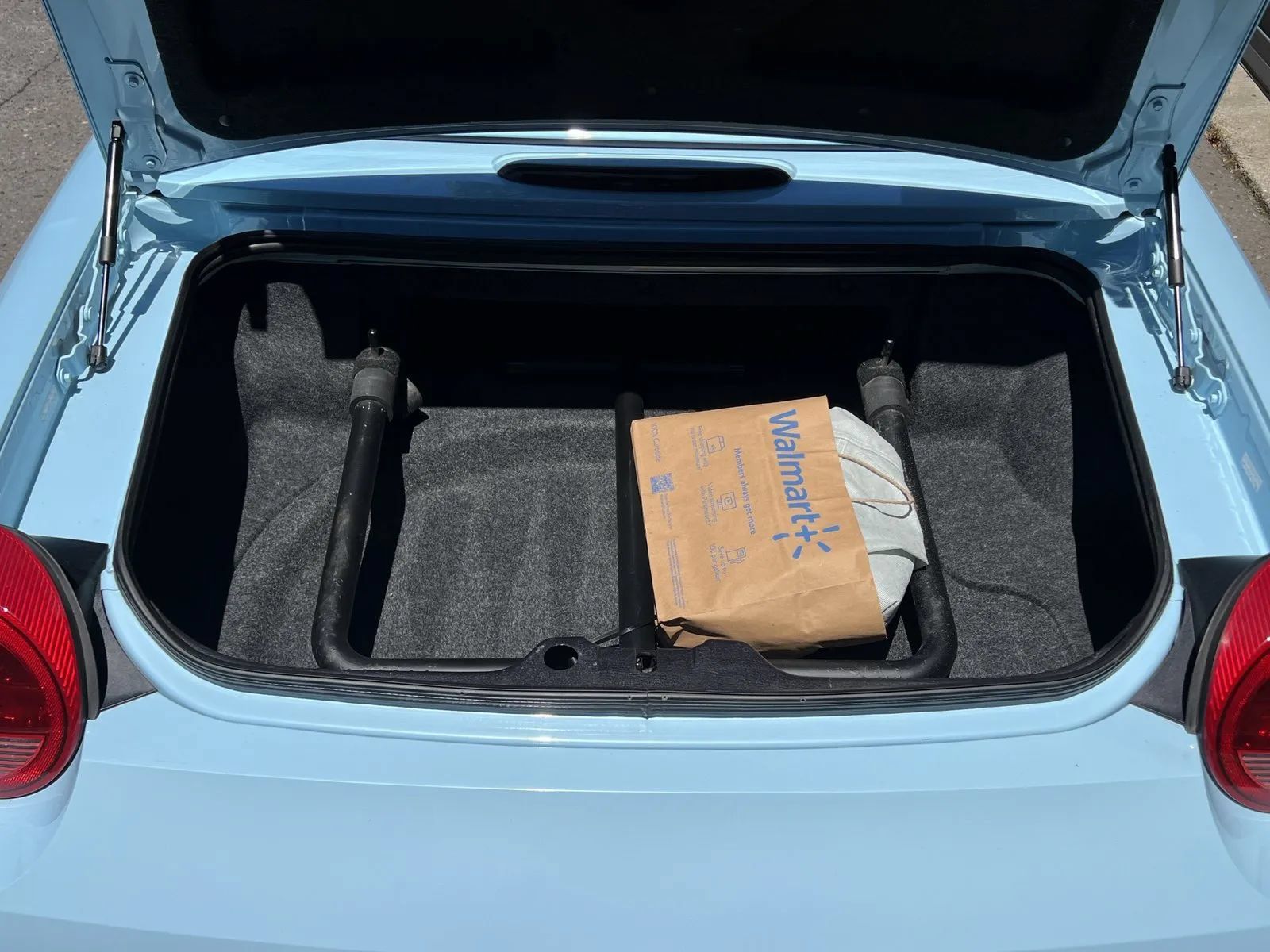 Used 2003 Ford Thunderbird RWD image 11
