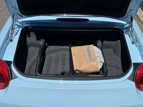 Used 2003 Ford Thunderbird RWD image 11