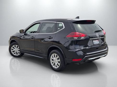 Used 2019 Nissan Rogue S FWD image 6