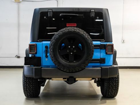 Used 2017 Jeep Wrangler Unlimited Sport AWD/4WD image 9