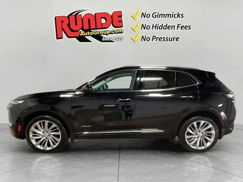 Used 2024 Buick Envision Avenir AWD/4WD image 9