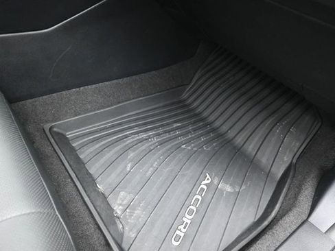 Used 2023 Honda Accord EX-L image 32