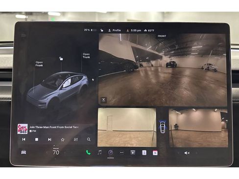 Used 2026 Tesla Model Y Long Range image 33