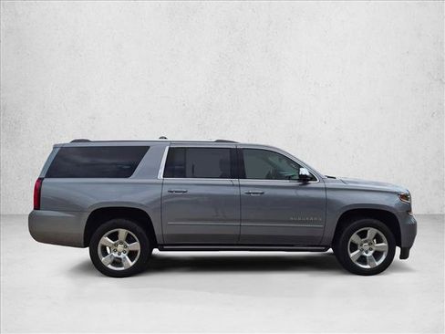 Used 2020 Chevrolet Suburban Premier w/ Max Trailering Package AWD/4WD image 5