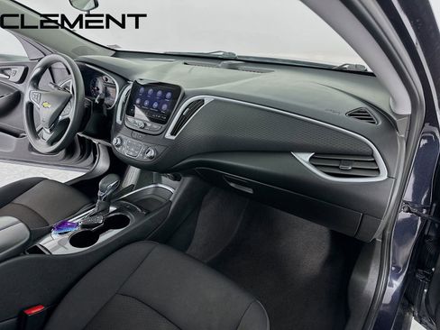 Used 2023 Chevrolet Malibu LT FWD image 34